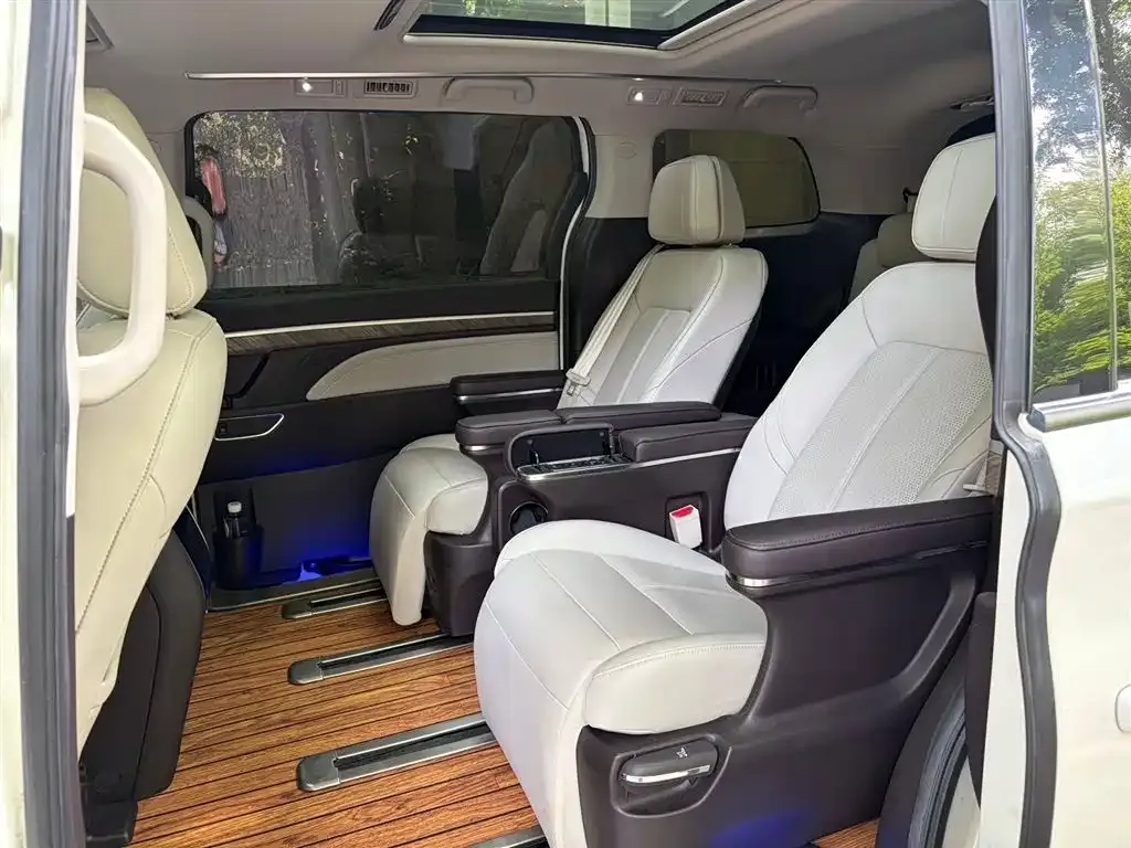 GAC Motor Trumpchi M8 — фото 2
