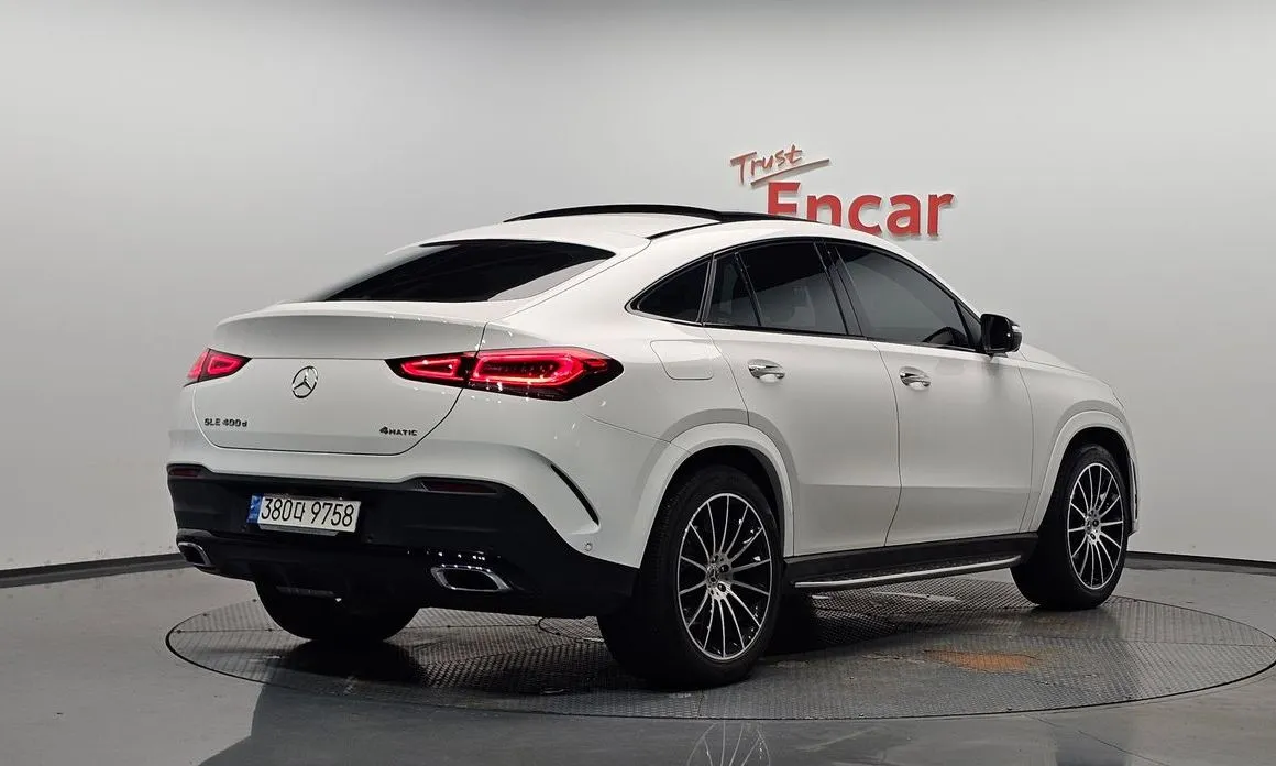 Mercedes-Benz GLE-Class — фото 10