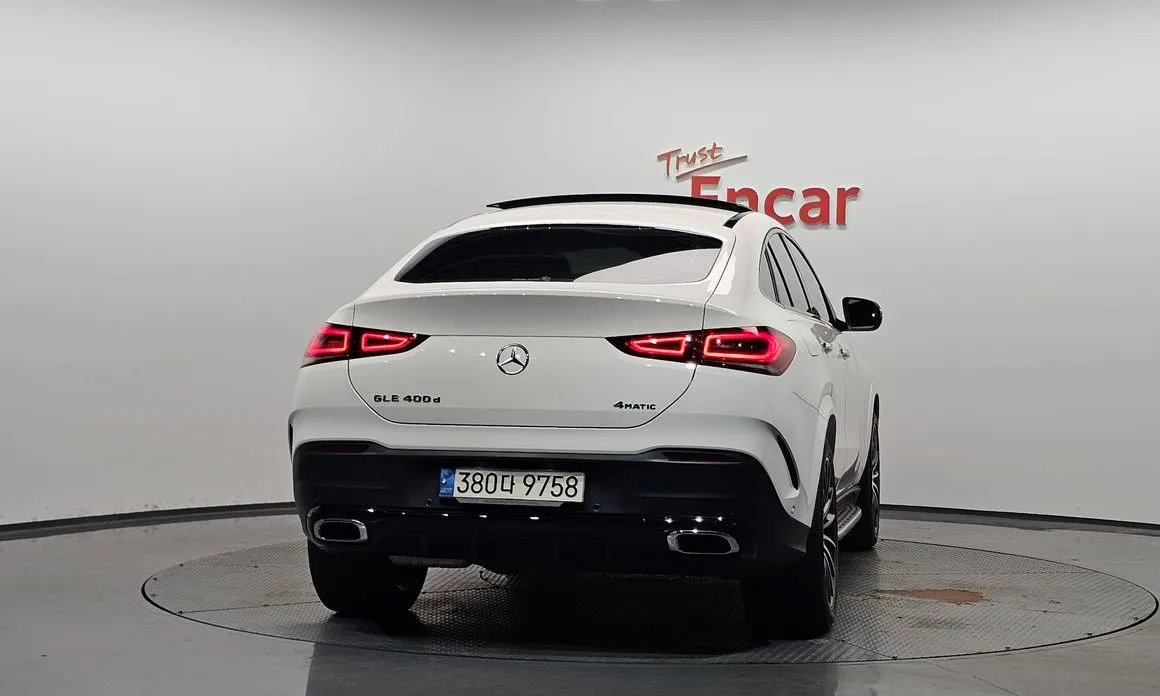 Mercedes-Benz GLE-Class — фото 6
