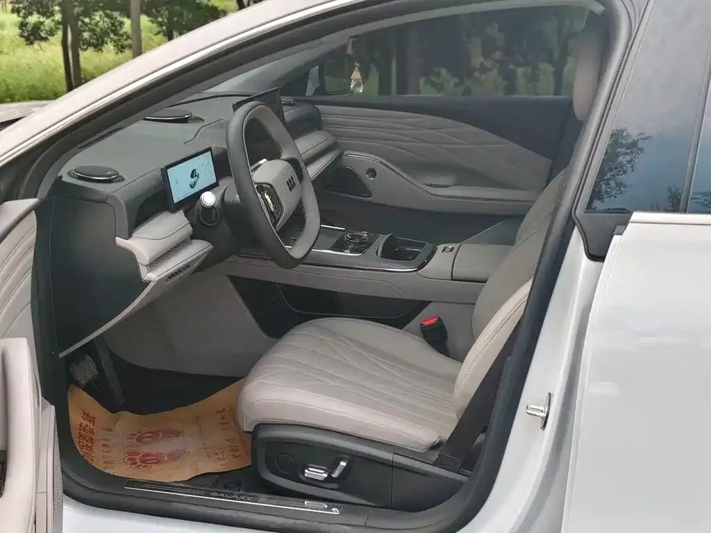 Geely Galaxy Xingyao 8 2025 из CN, фото 8