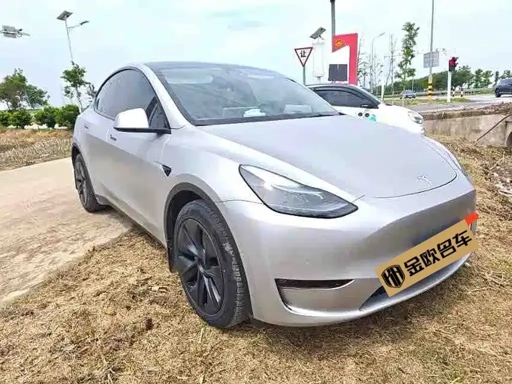 Tesla Model Y — фото 7