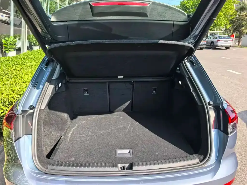 Audi Q4 e-tron 2024 из CN, фото 9