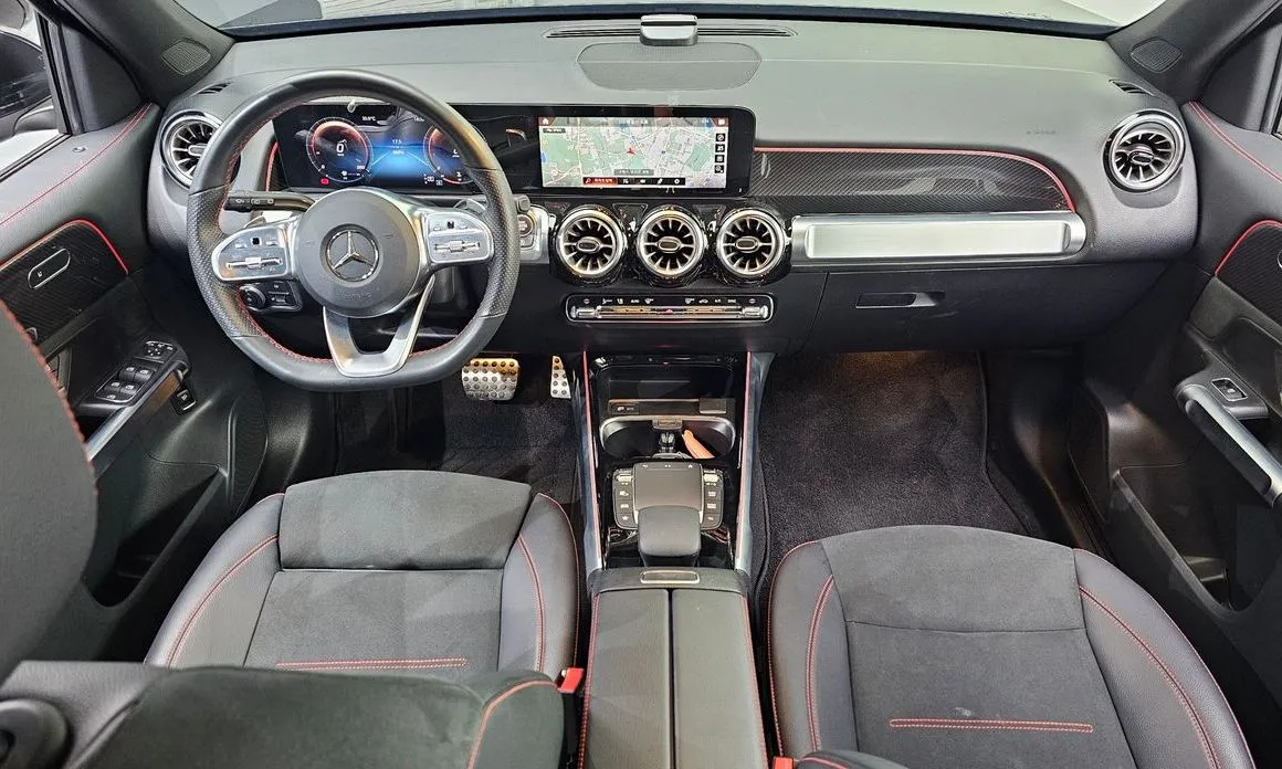 Mercedes-Benz GLB-Class — фото 10
