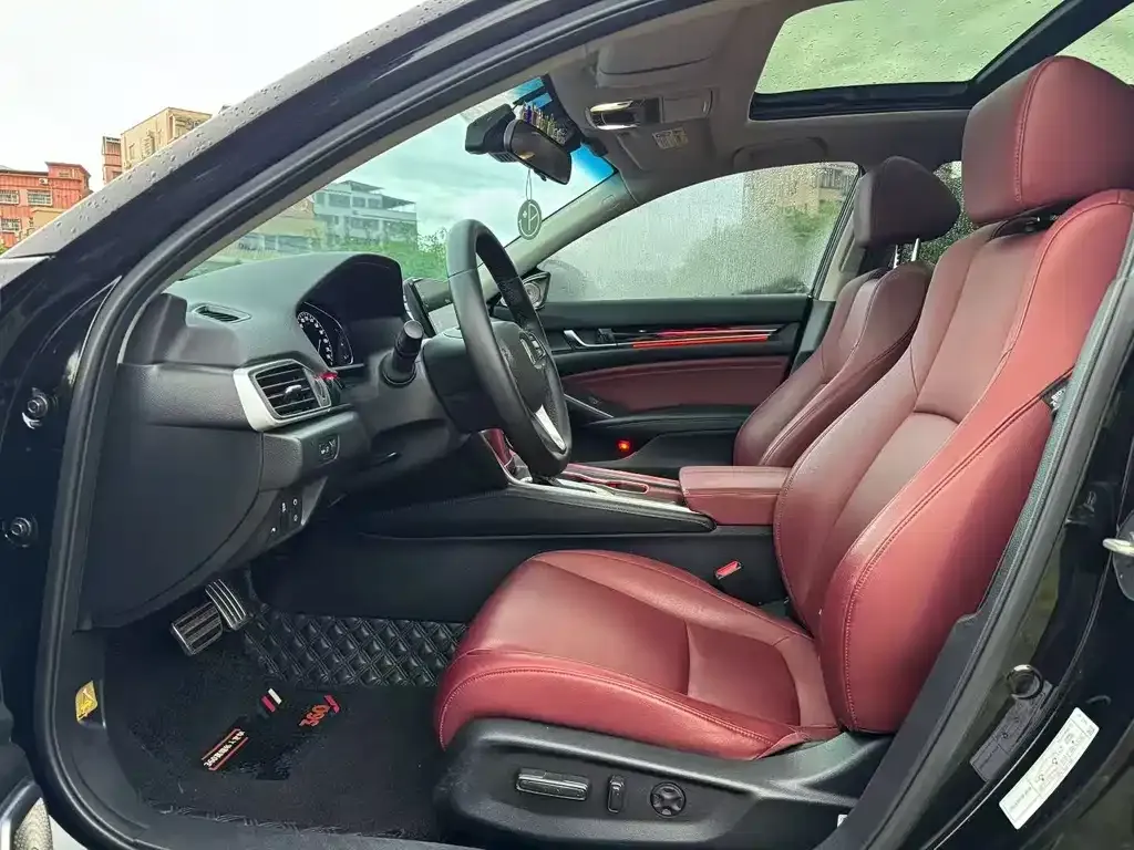Honda Accord — фото 6