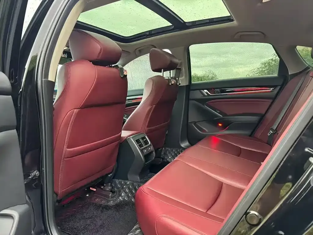 Honda Accord — фото 2