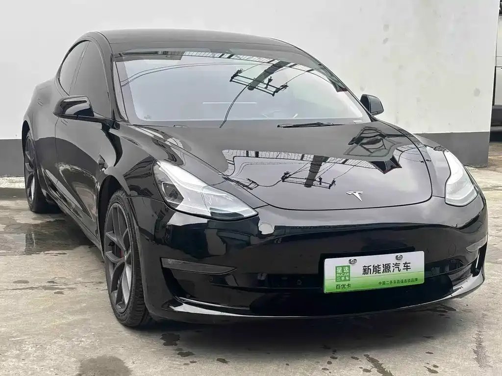 Tesla Model 3 — фото 6