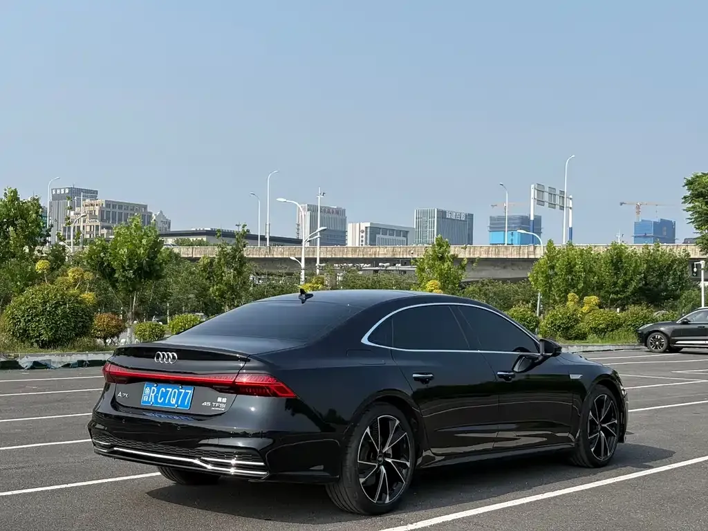 Audi A7L — фото 4