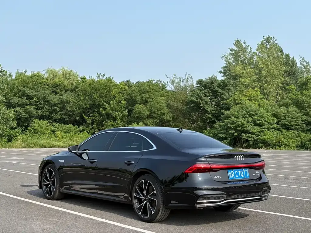 Audi A7L — фото 3