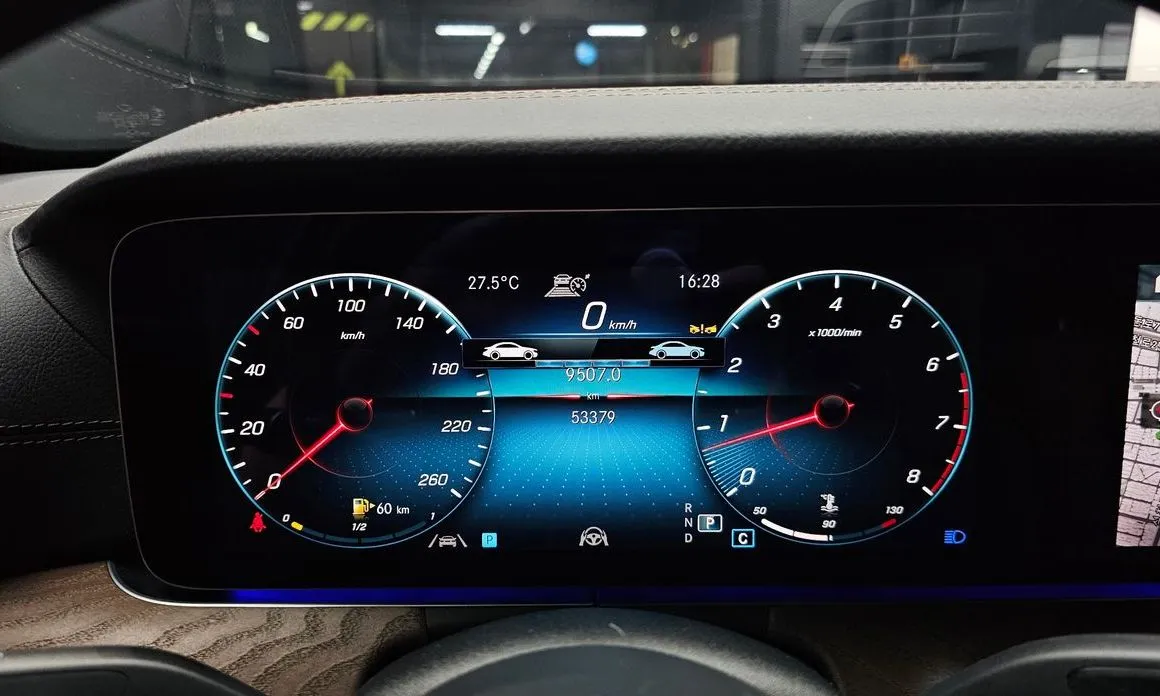 Mercedes-Benz E-Class 2022 из KR, фото 2