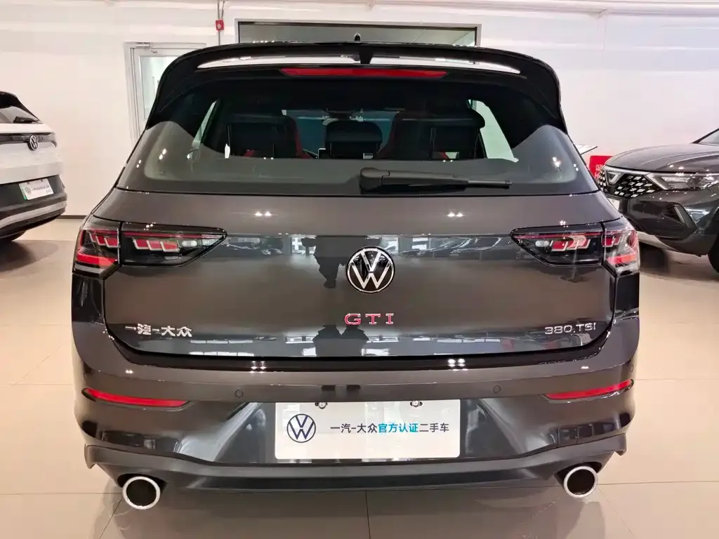 Volkswagen Golf GTI — фото 7