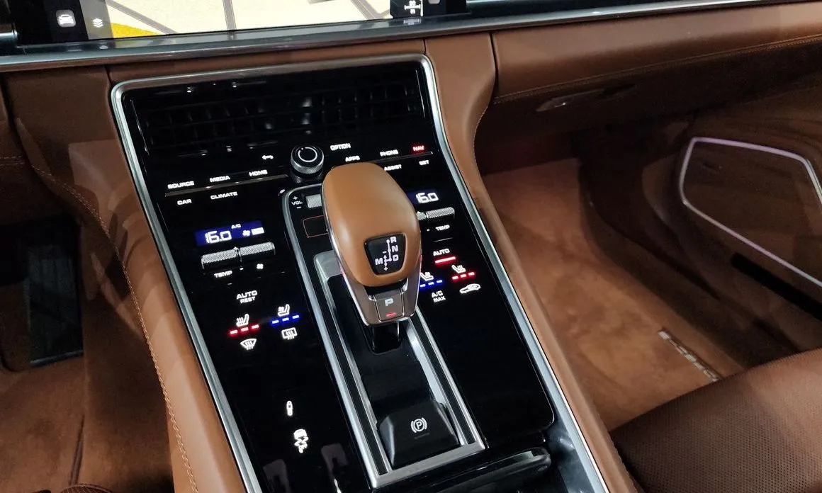 Porsche Panamera 2023 из KR, фото 8