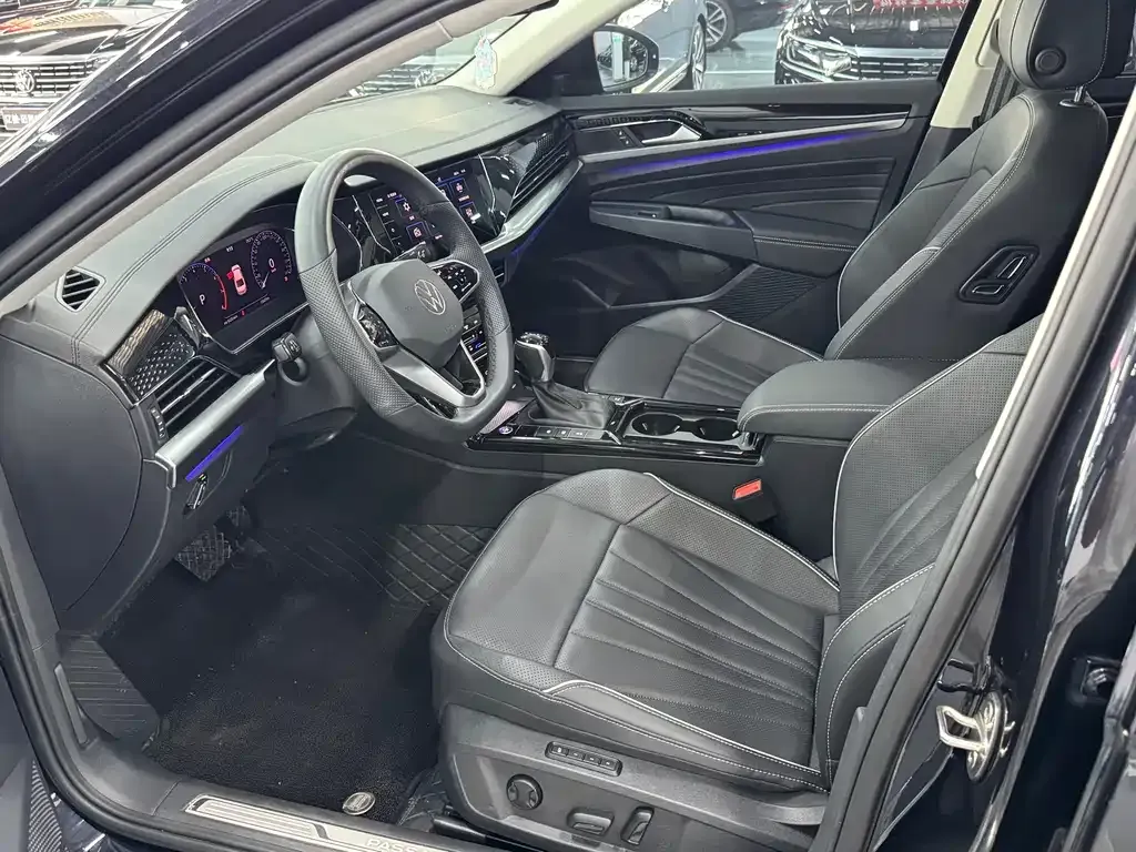 Volkswagen Passat — фото 7