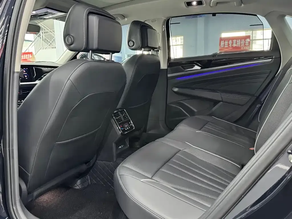 Volkswagen Passat — фото 3