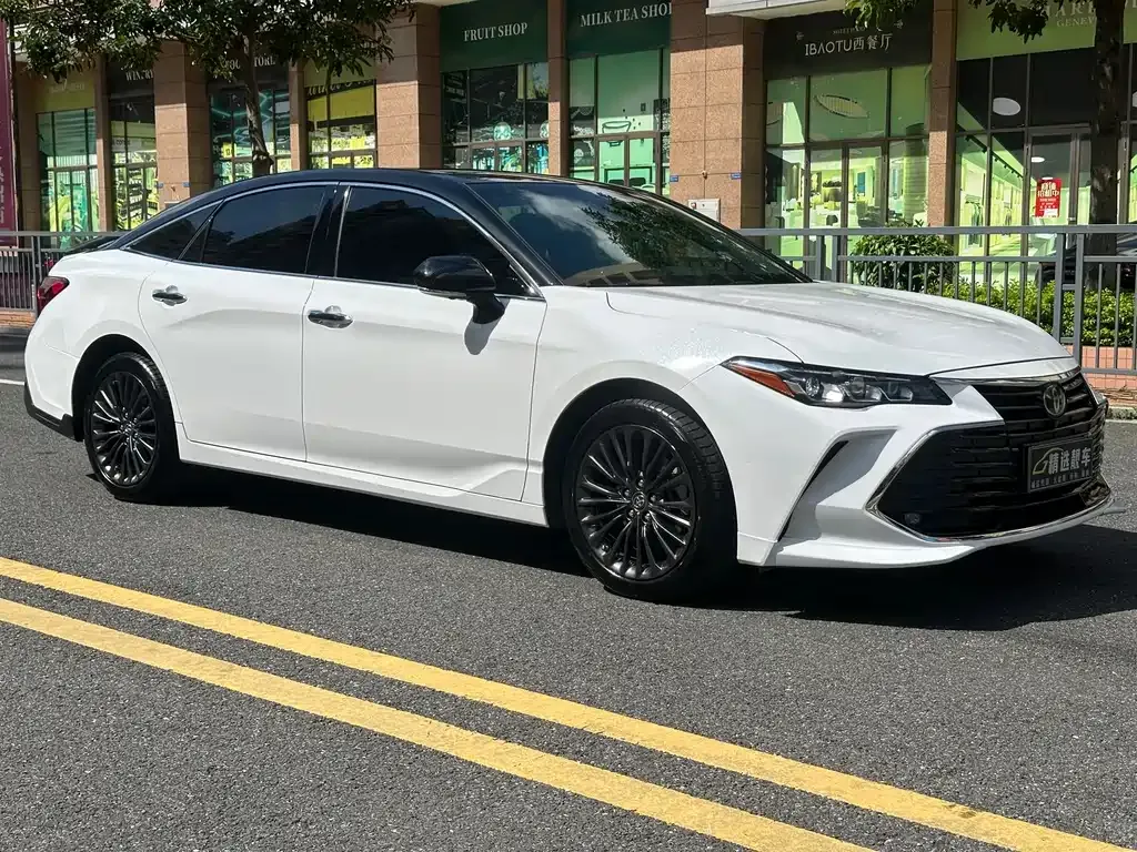 Toyota Avalon — фото 6