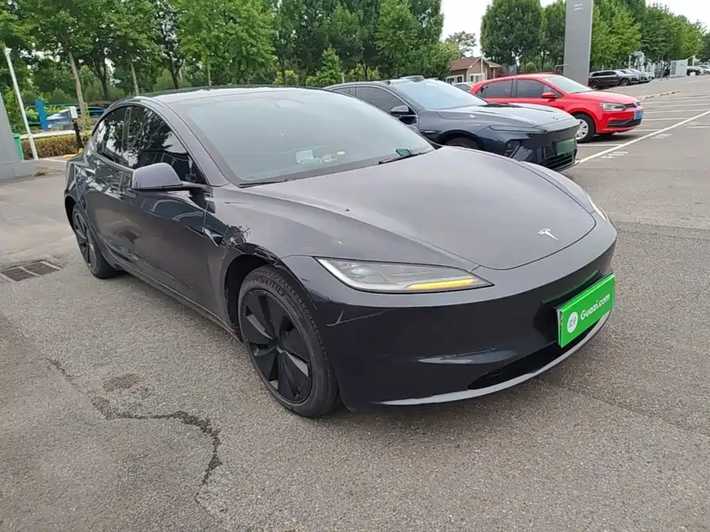 Tesla Model 3 — фото 3