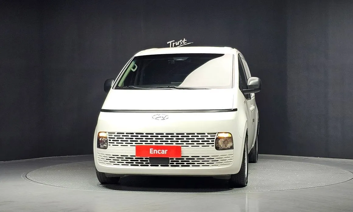 Hyundai Staria 2023 из KR, фото 3