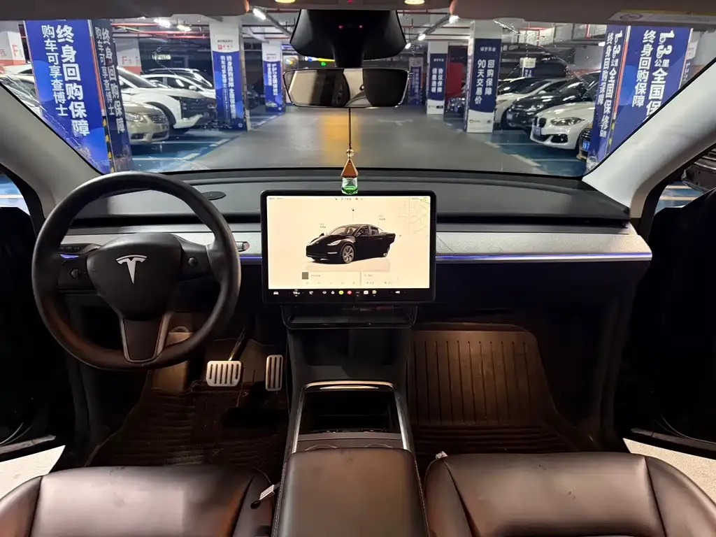 Tesla Model Y — фото 4