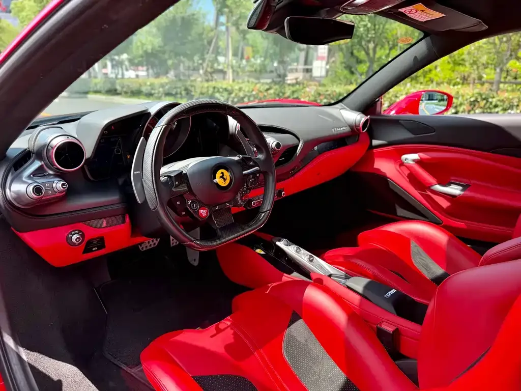 Ferrari F8 — фото 5