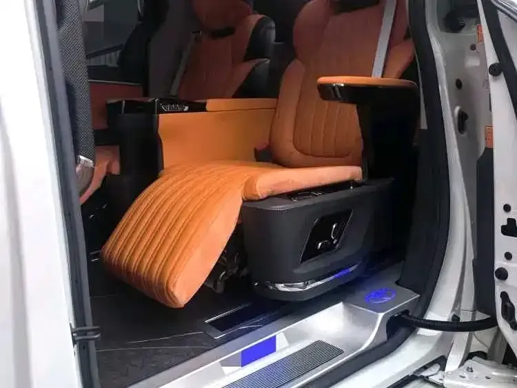 Toyota Sienna — фото 2
