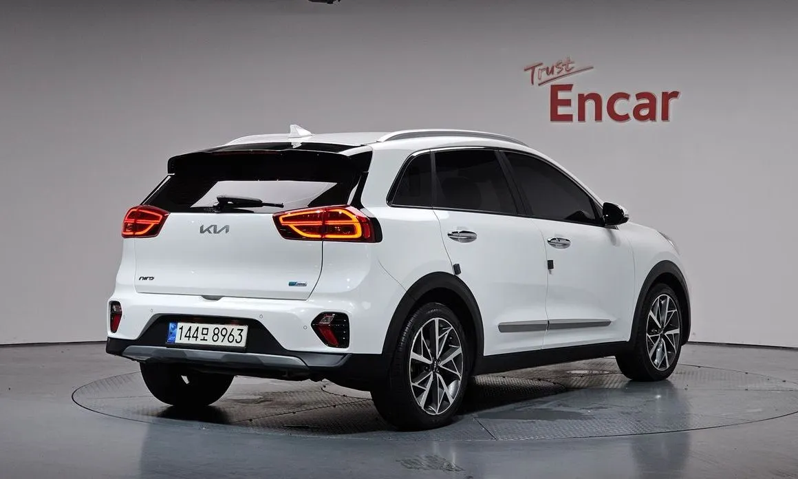 Kia Niro — фото 10