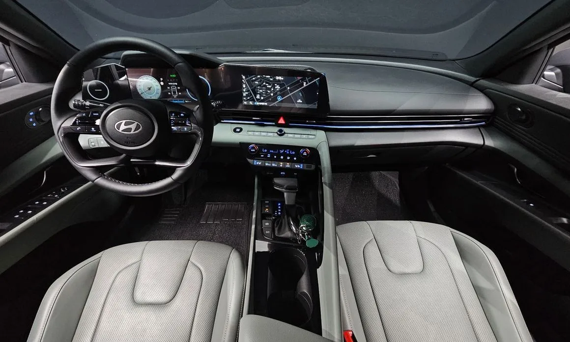 Hyundai AVANTE — фото 8