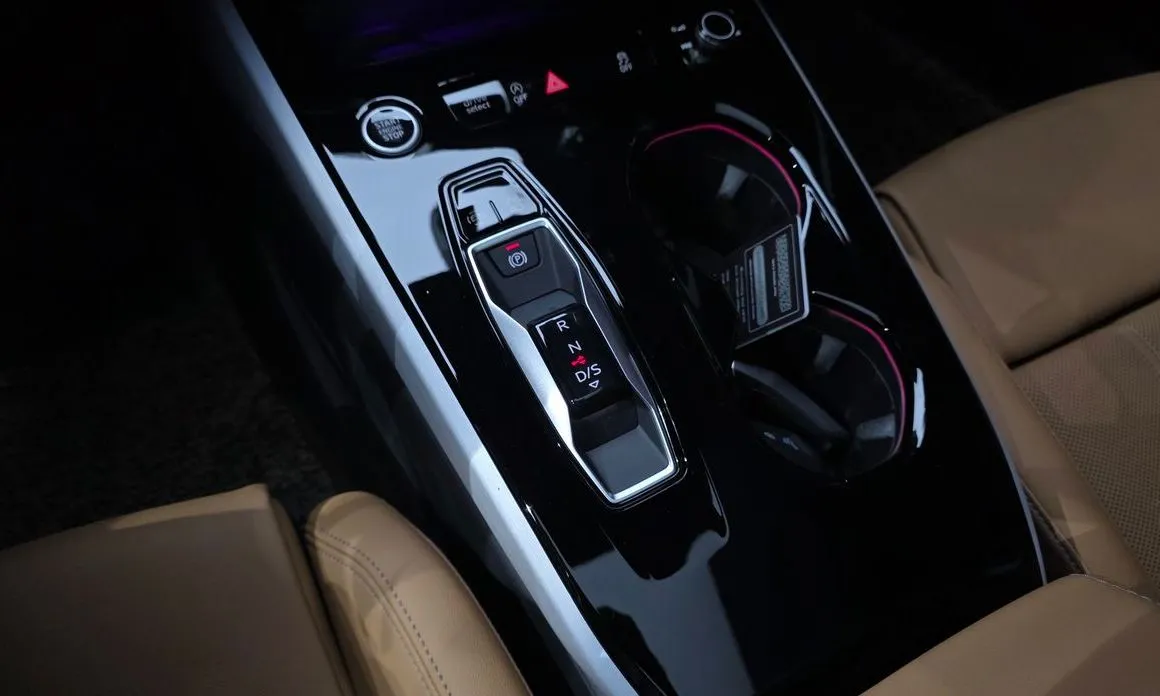 Audi A5 2025 из KR, фото 2