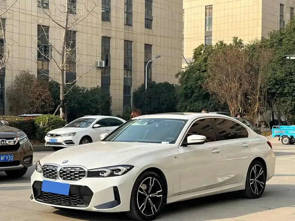 BMW 3 Series — фото 1