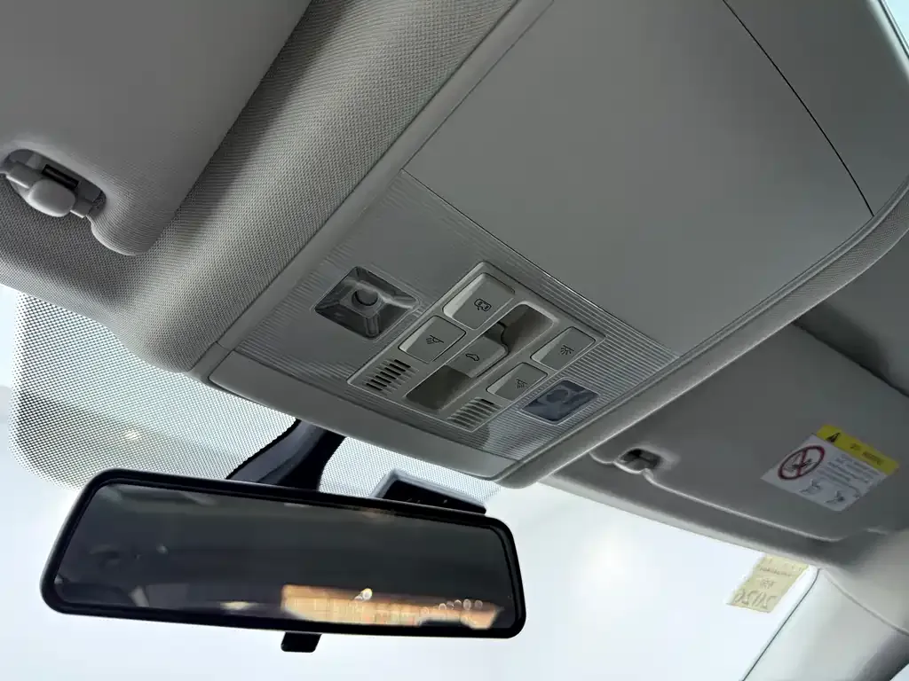 Volkswagen 帕萨特插电混动 — фото 6