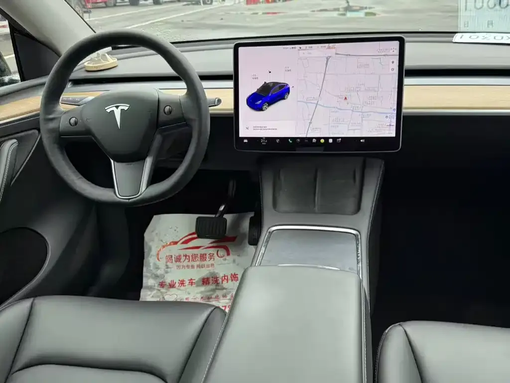 Tesla Model Y — фото 4