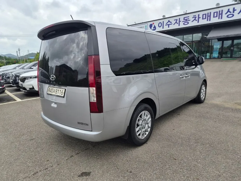 Hyundai Staria — фото 4