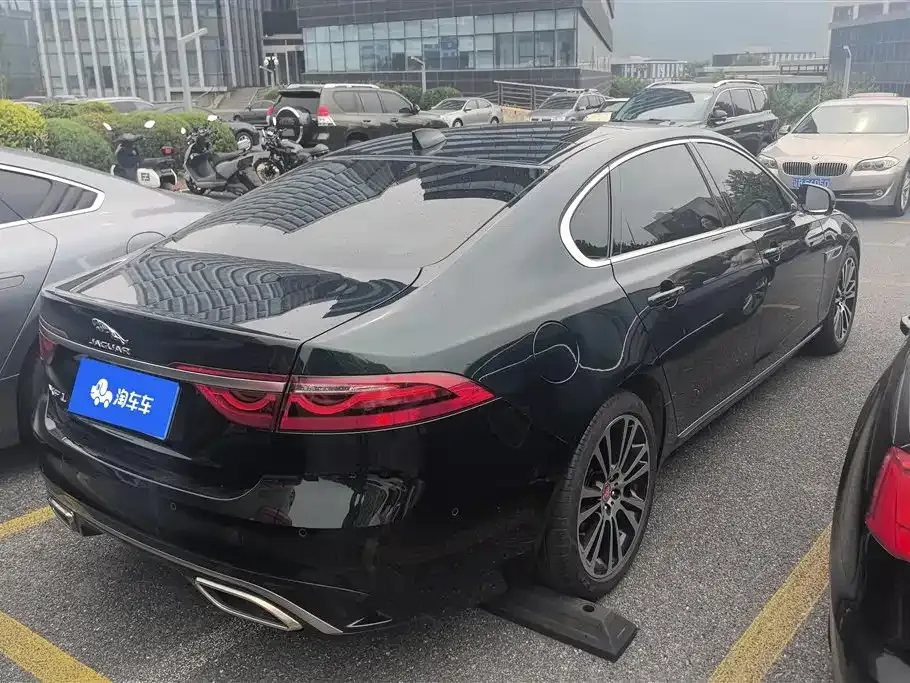 Jaguar XFL — фото 10
