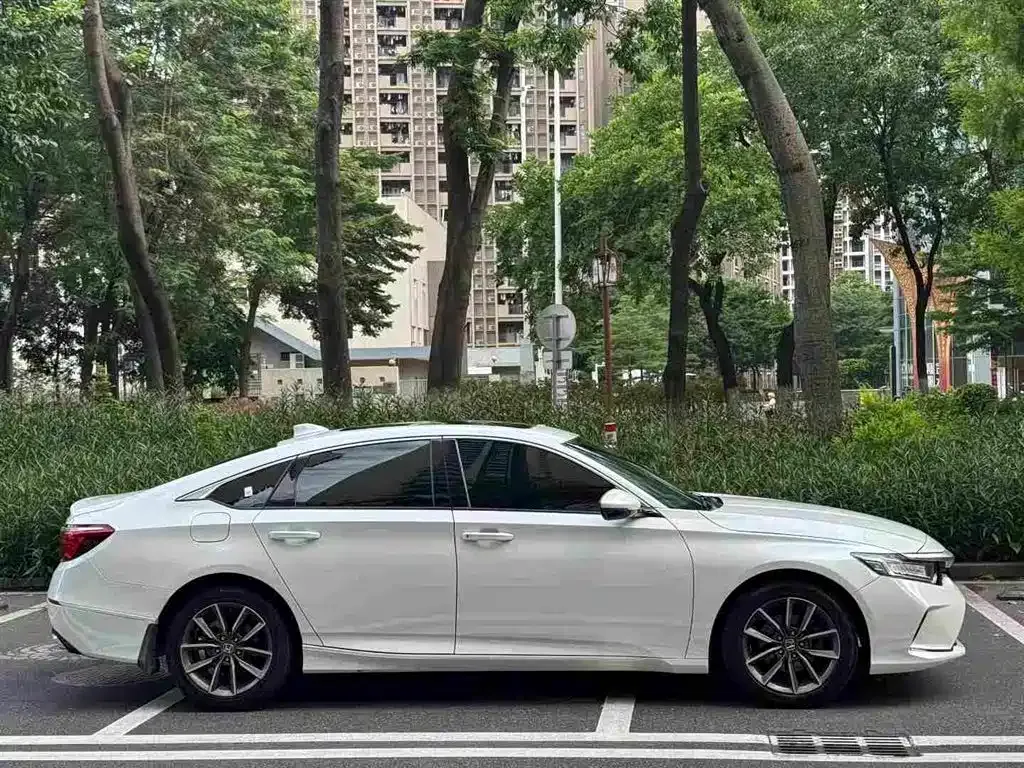 Honda Inspire — фото 10
