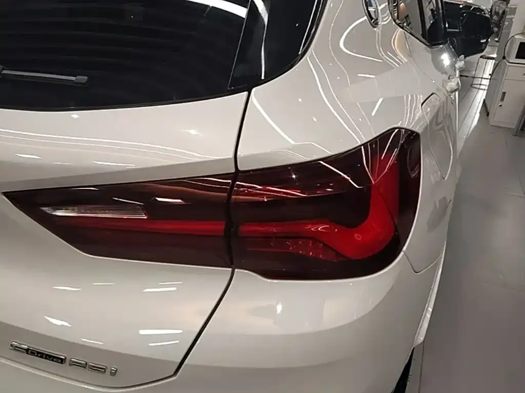 BMW X2 — фото 8