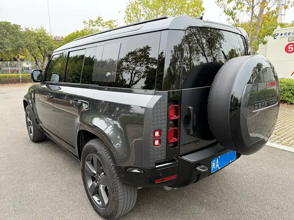 Land Rover Defender — фото 5