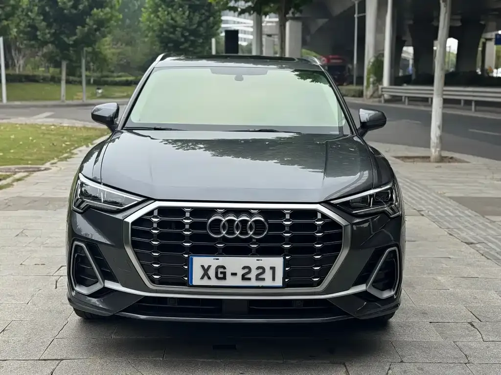 Audi Q3 — фото 6