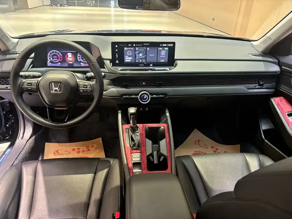 Honda Accord — фото 8