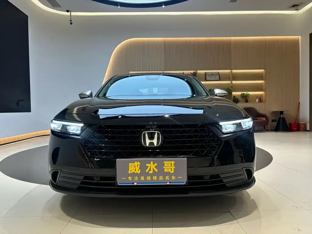 Honda Accord — фото 3