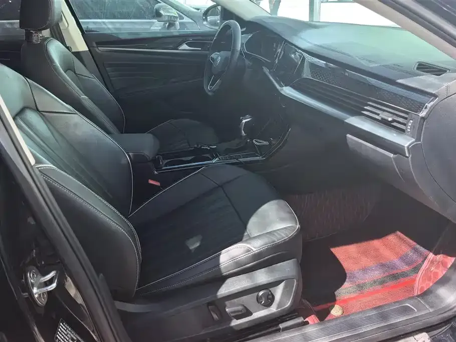Volkswagen Passat — фото 6