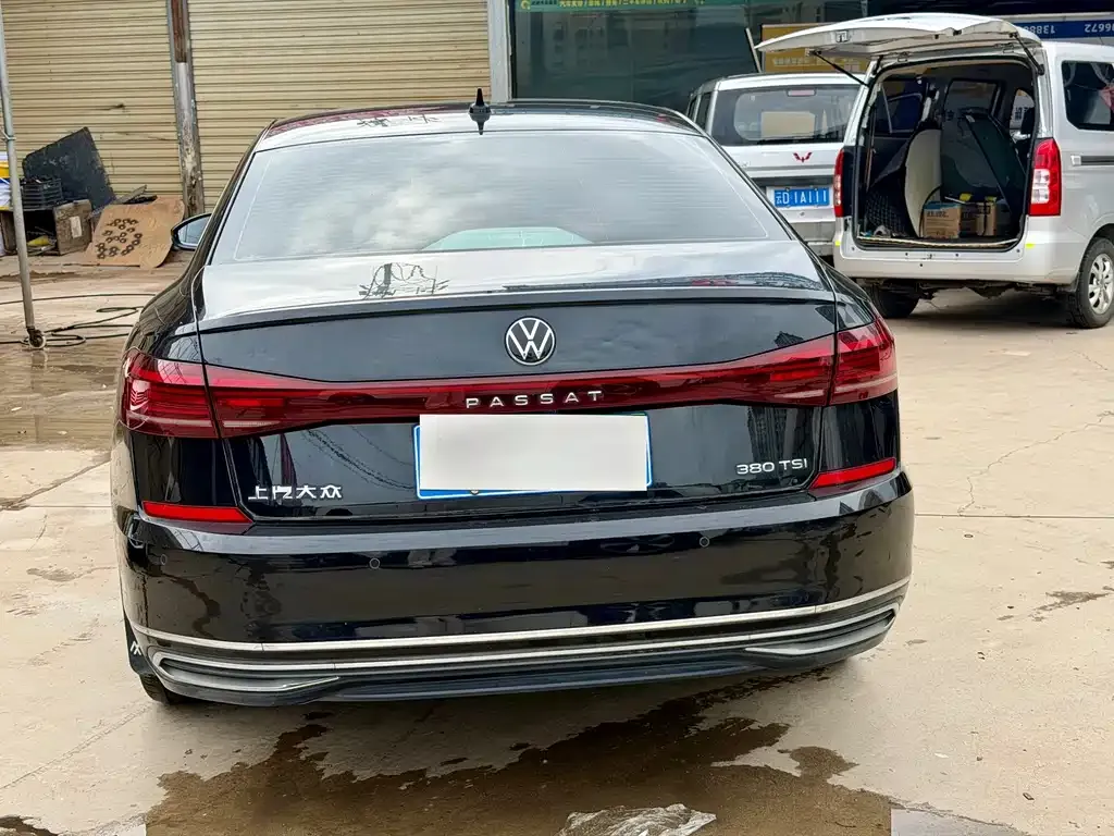 Volkswagen Passat — фото 9