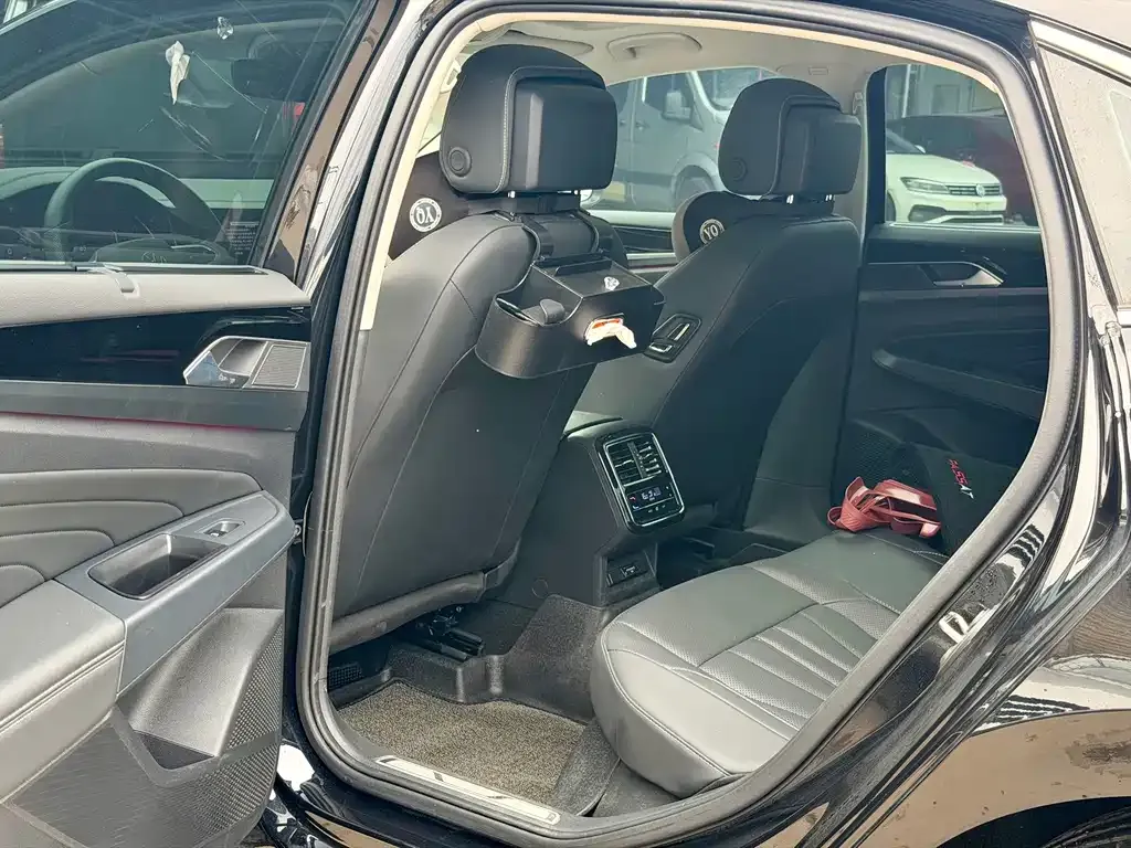 Volkswagen Passat — фото 4