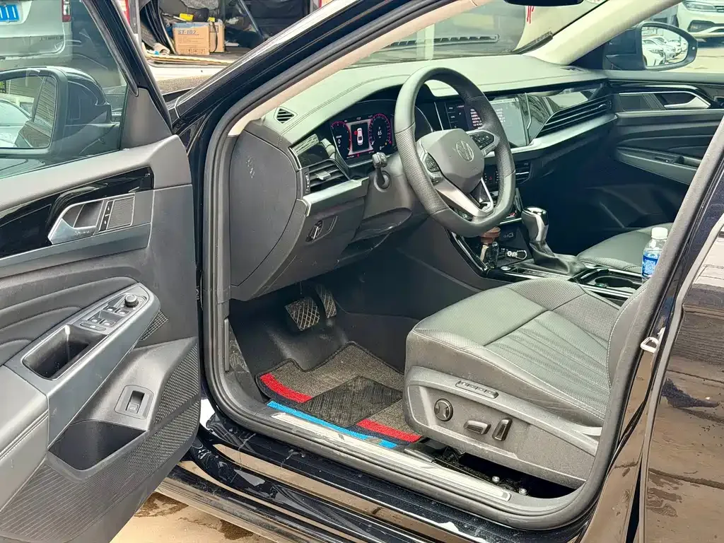 Volkswagen Passat — фото 7