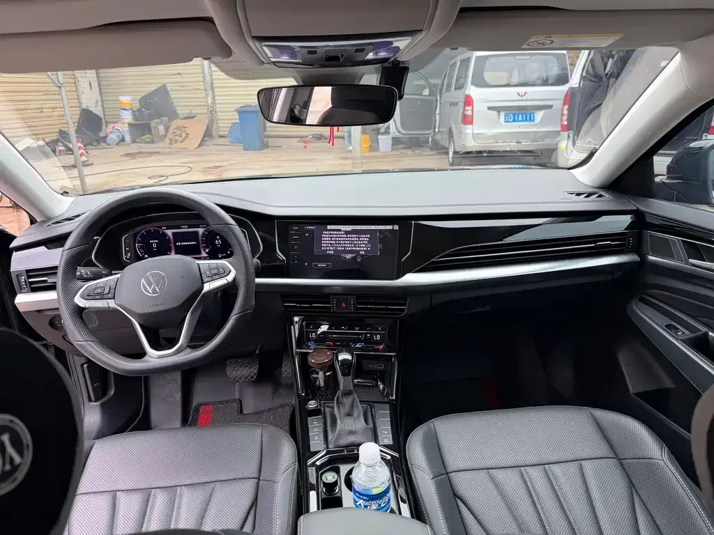 Volkswagen Passat — фото 6