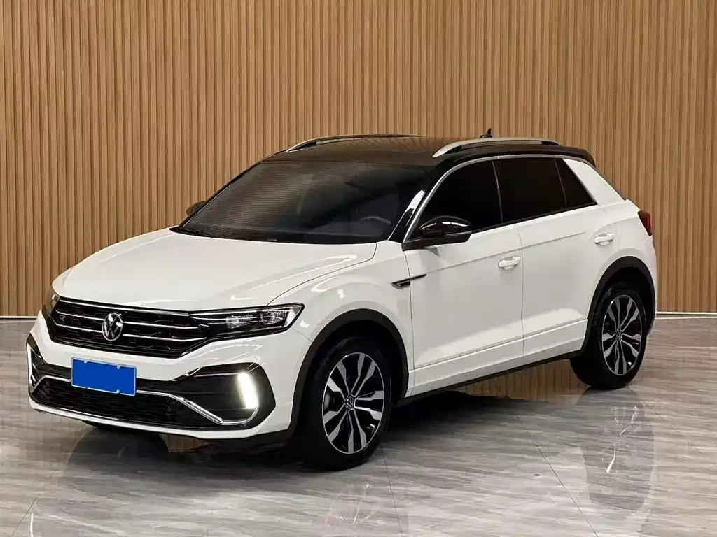 Volkswagen T-Roc — фото 1