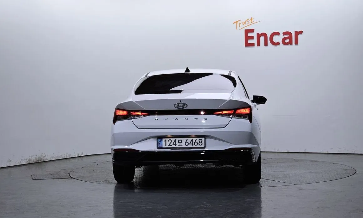 Hyundai AVANTE — фото 2