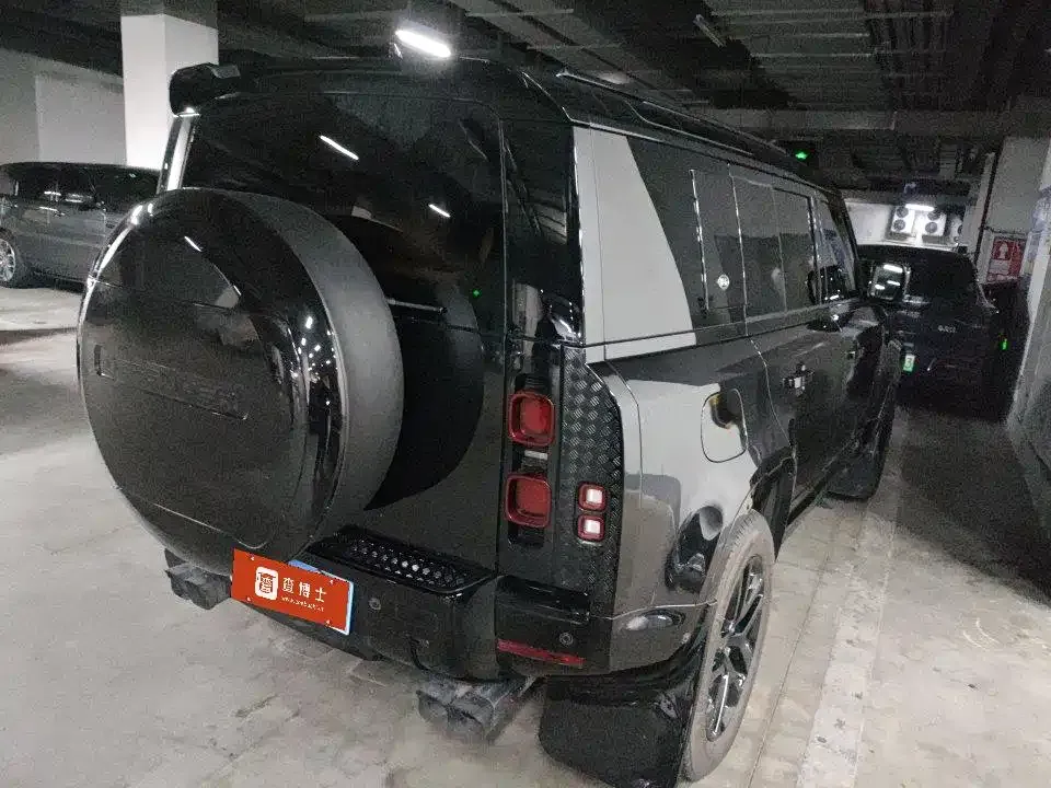 Land Rover Defender — фото 9
