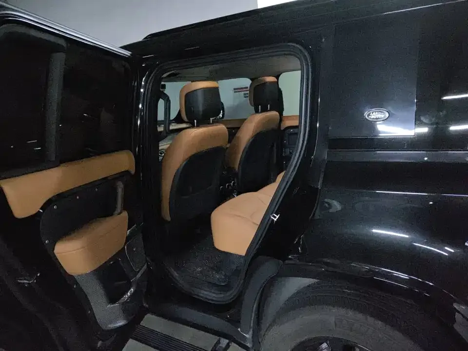 Land Rover Defender — фото 2
