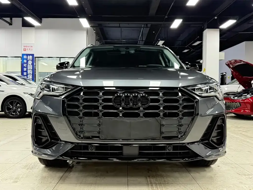 Audi Q3 — фото 4