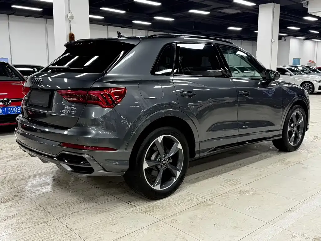 Audi Q3 — фото 5