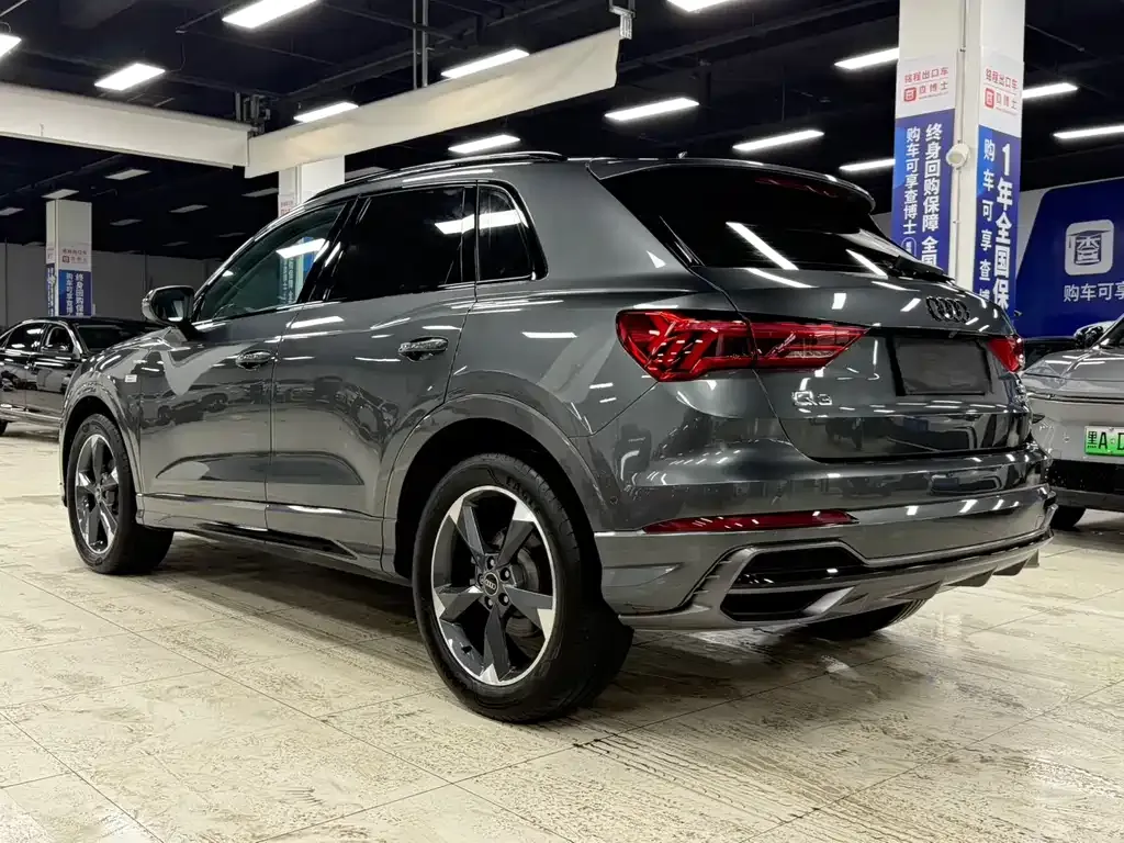 Audi Q3 — фото 10