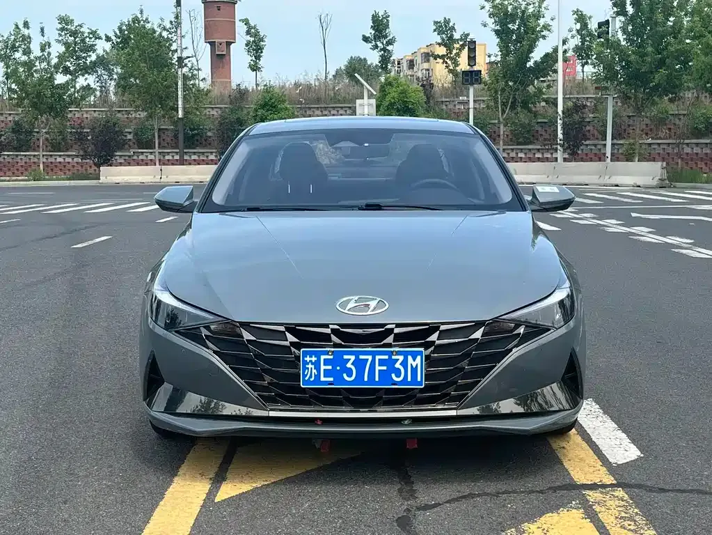 Hyundai Elantra — фото 6